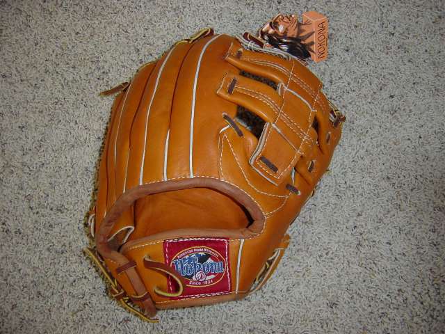 Minnie Minoso Nokona F100 Back